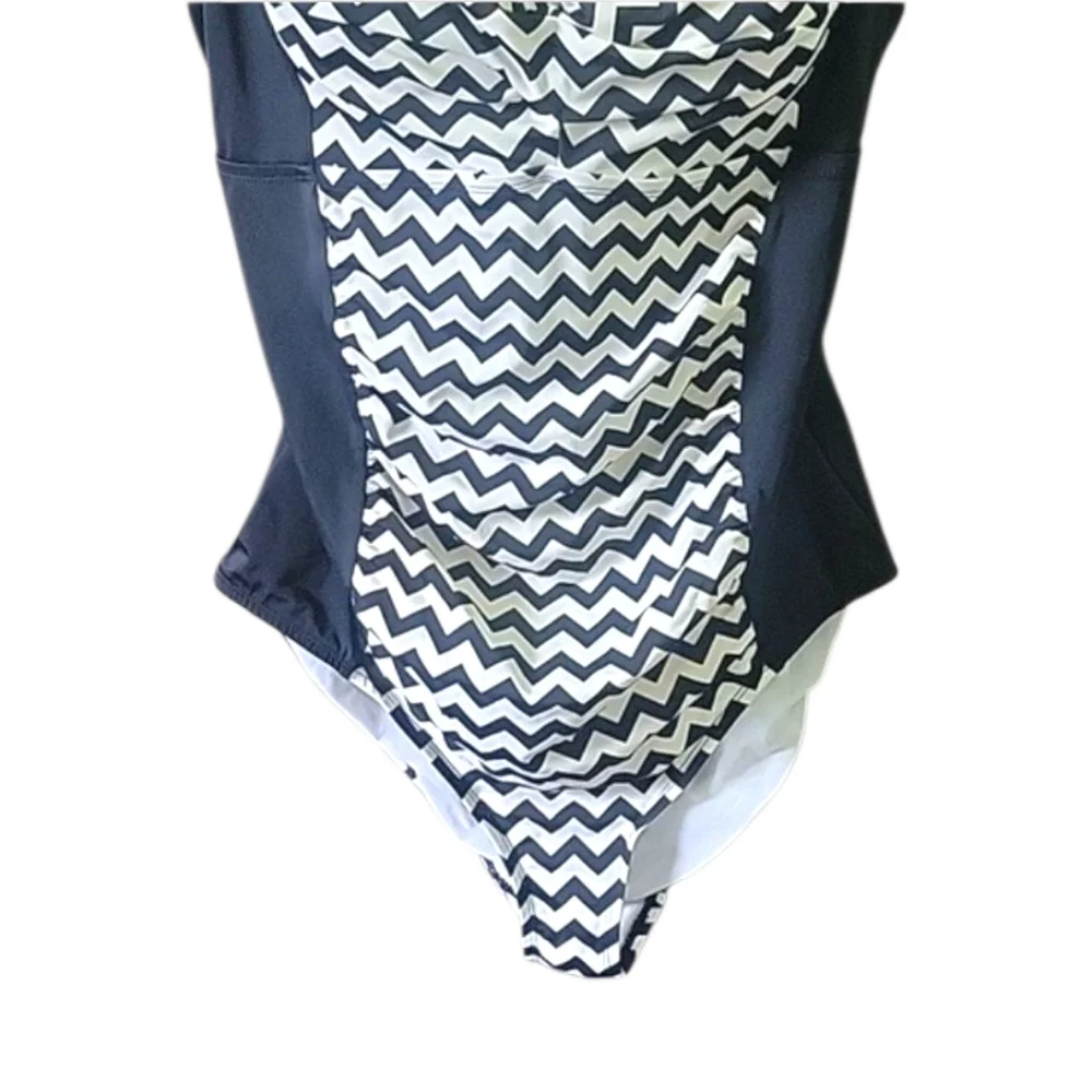 Torrid Cream and Black 1 Piece Swimsuit w Underwire & Padded Bust - Size 2 - Picture 3 of 10